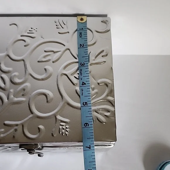 Silver Tone Decorative Storage Multipurpose Box - Picture 5 of 9